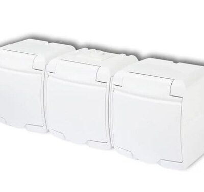 Karlik Junior 3x2P+F falon kívüli vízmentes tripla dugalj, fehér GHE-3S