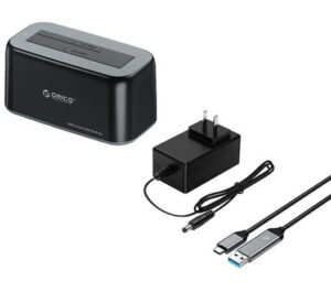 Fekete 2,5"- 3,5" HDD/SSD Dokkoló